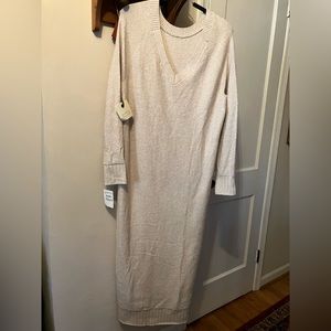 Hinge brand Beige/Oatmeal/Heather Medium Maxi Dress from Nordstroms. New w tags.
